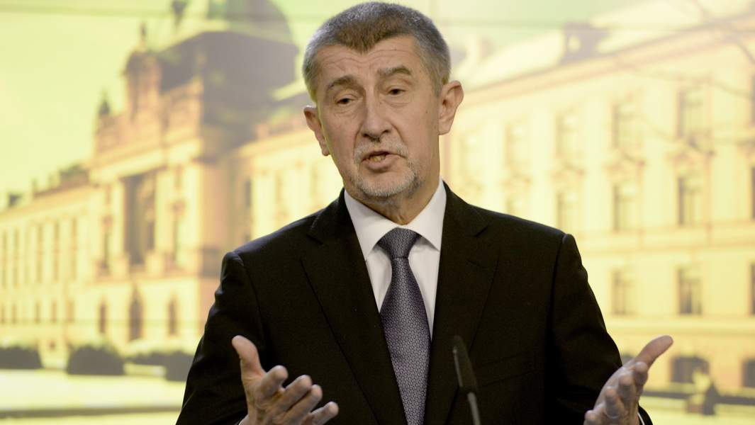 Земан и Драгош встретятся во втором туре президентских выборов 26 января Земан и Драгош встретятся во втором туре президентских выборов 26 января