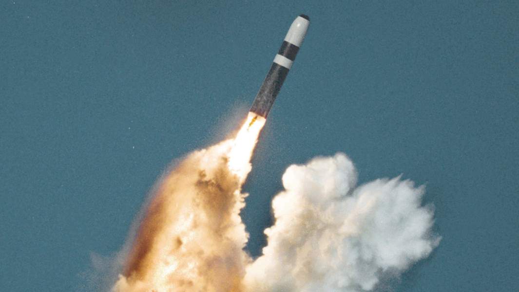 Американская трёхступенчатая баллистическая ракета «Трайдент II»