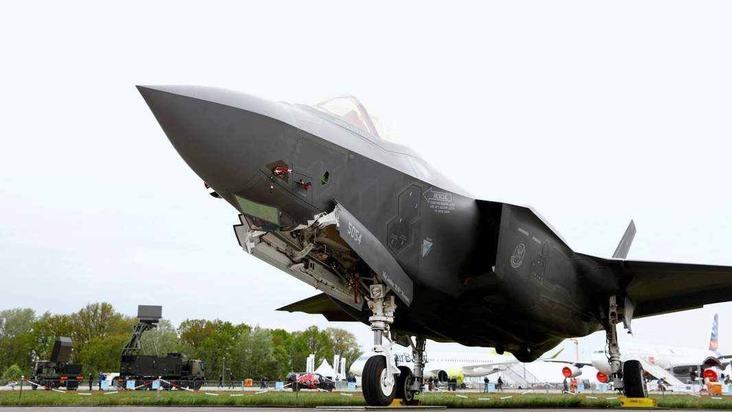 Многофункциональный истребитель-бомбардировщик пятого поколения F-35