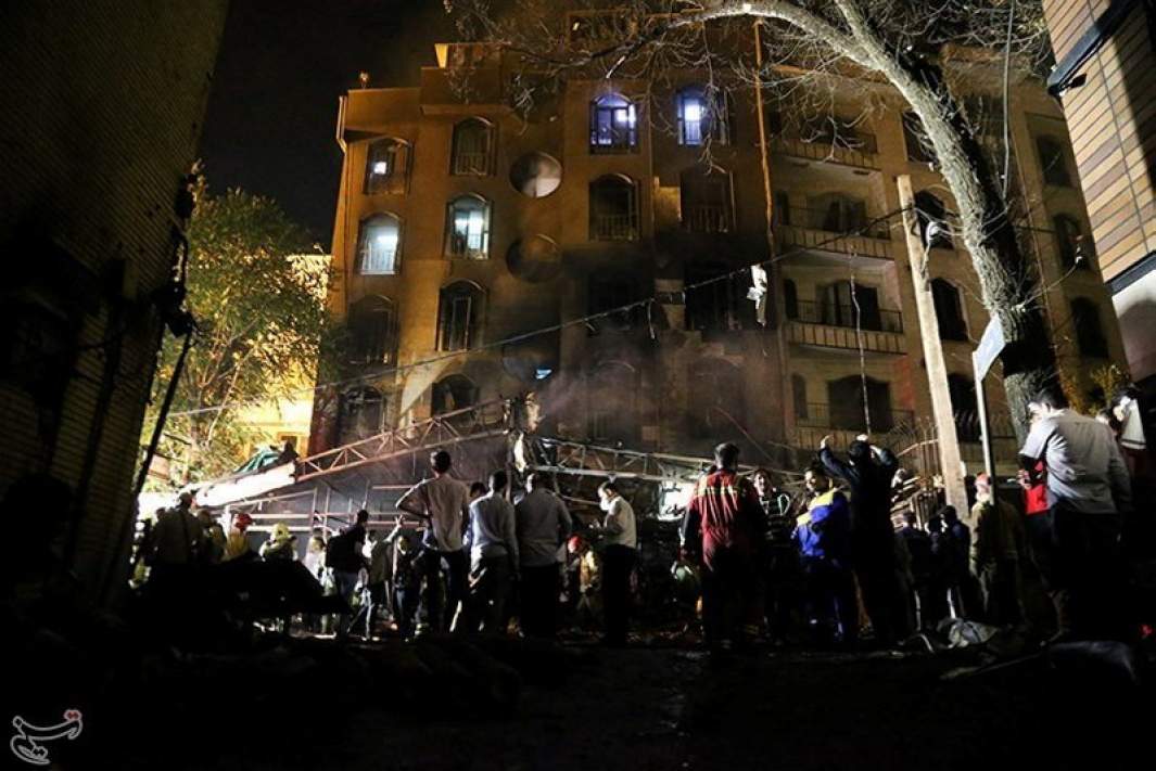 Последствия взрыва в медицинской клинике на севере Тегерана