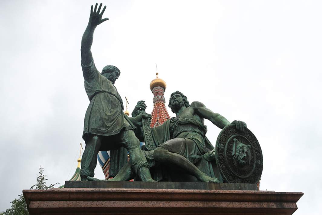 Памятник Минину и Пожарскому на Красной площади