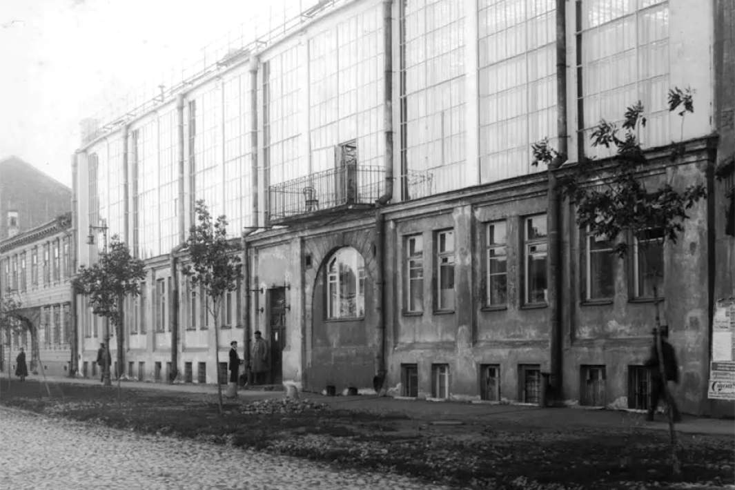 Ателье Ханжонкова на Житной улице в Москве. 1920 год