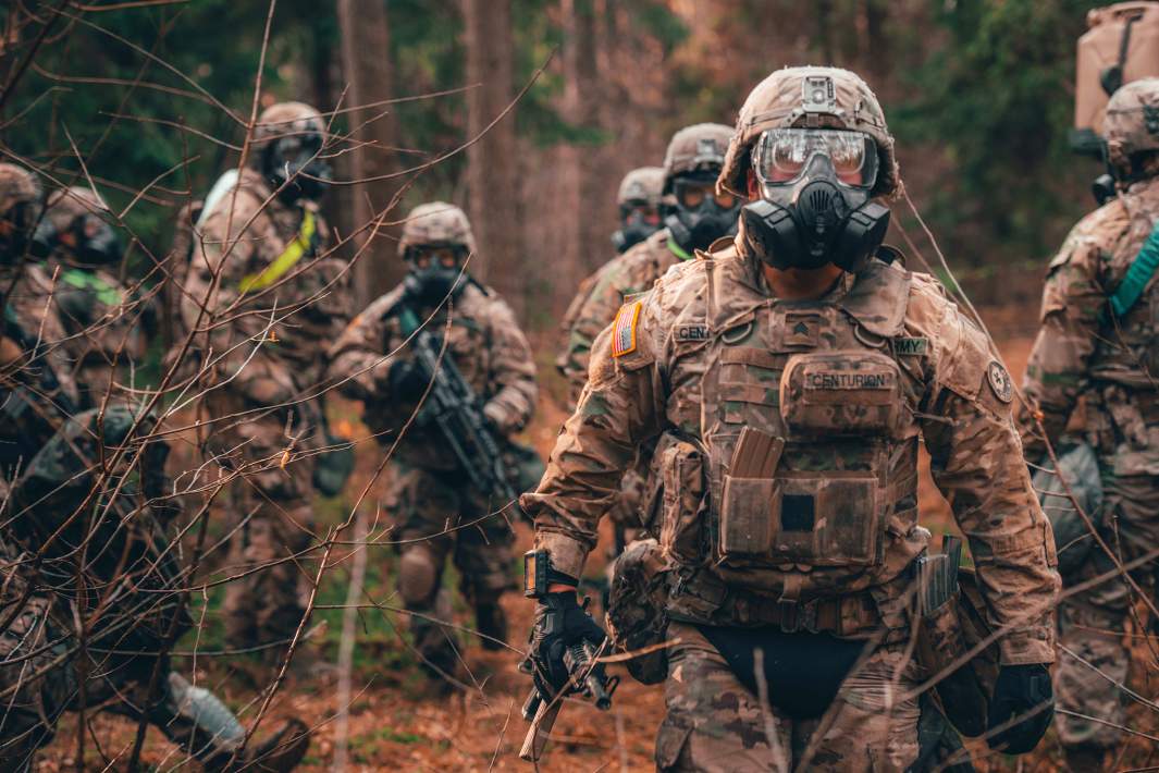 Солдаты армии США во время учений на полигоне Бемово-Пески в Польше
