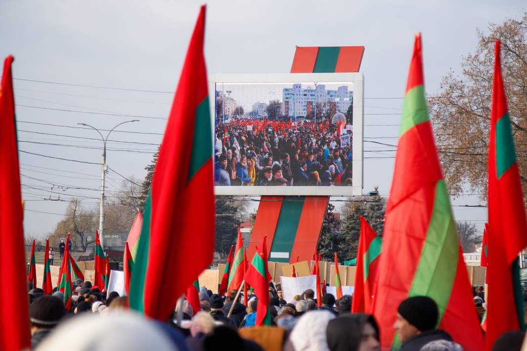 Участники акции протеста против экономического давления со стороны Молдовы на Приднестровье и введения новых таможенных пошлин