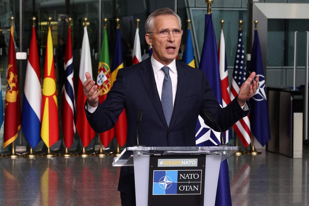 Генеральный секретарь НАТО Йенс Столтенберг на пресс-конференции в день церемонии поднятия флага Швеции, вступившей в альянс, в штаб-квартире НАТО в Брюсселе. 11 марта 2024 года