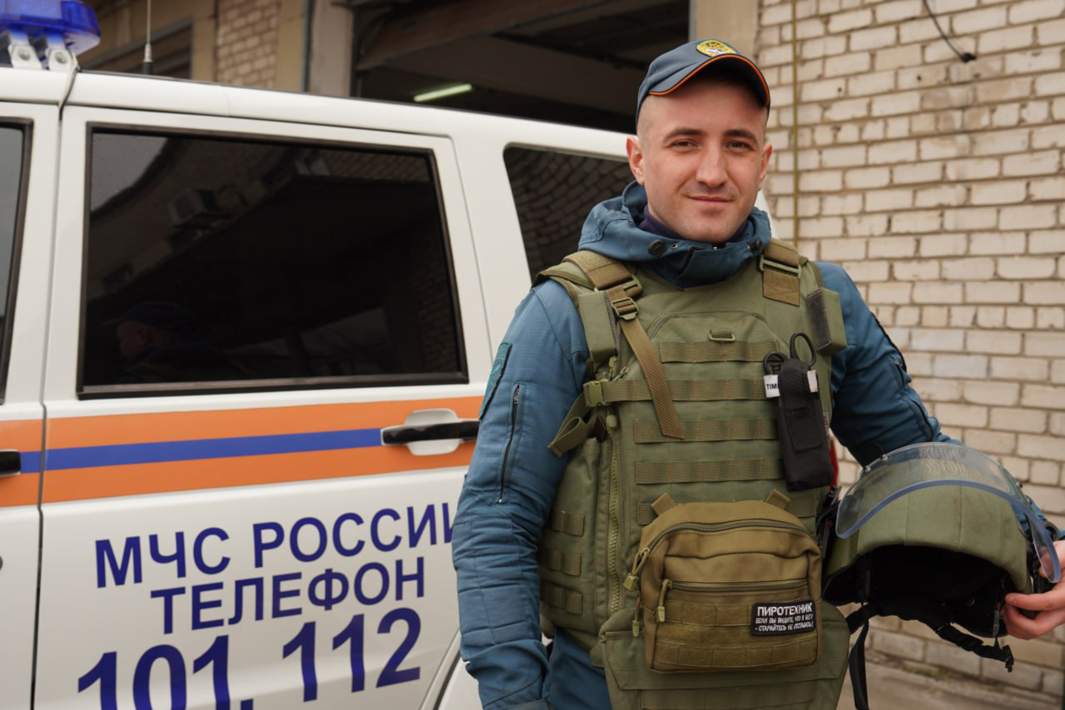 Александр Бородин — начальник пиротехнического отделения спасательного центра МЧС Донецка