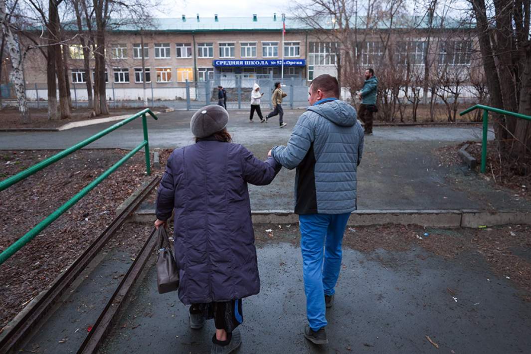 Пункт временного размещения для жителей из подтопленных районов Орска в Оренбургской области 