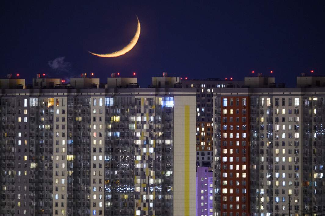 луна город ночь