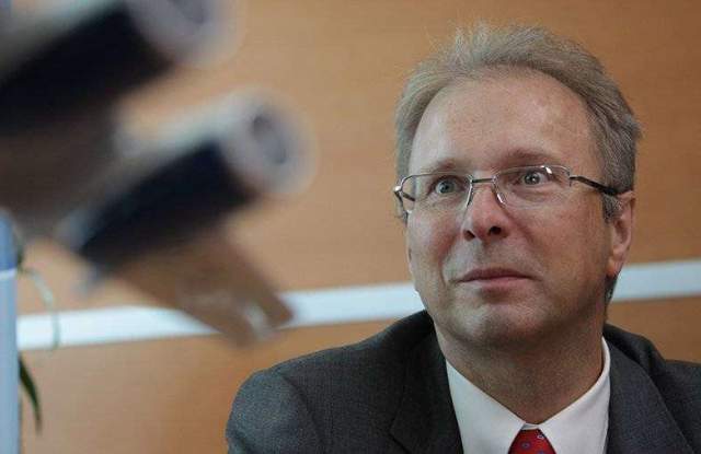 Между небом и огнем: что привело к авиакатастрофе в Шереметьево