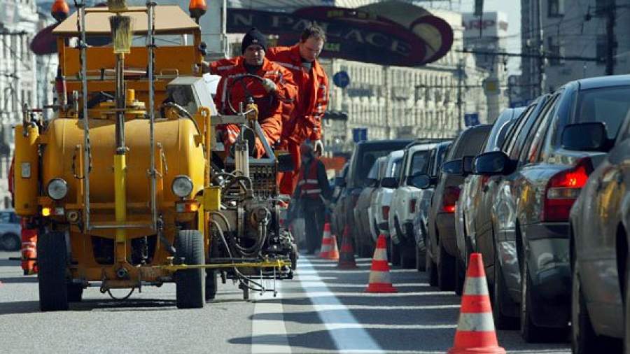 В Москве выделяют полосы для автобусов и троллейбусов