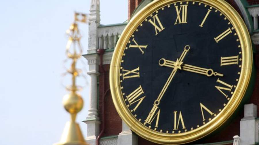 Минкомсвязи и телеканалы требуют вернуть зимнее время