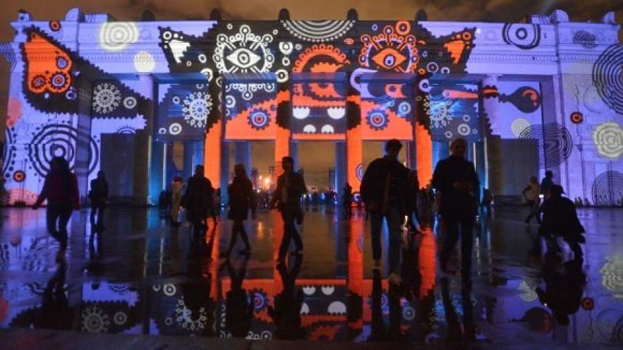 В Москве открылся фестиваль света
