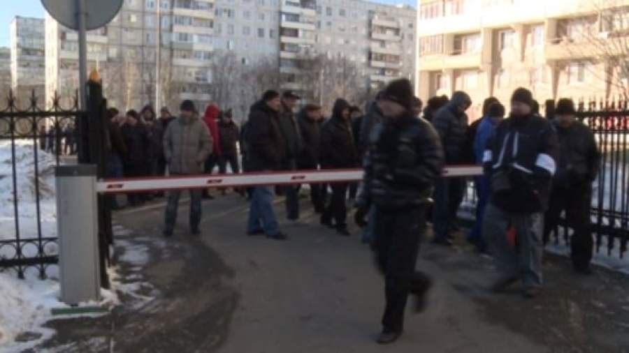 Эвакуаторщики протестуют против снижения зарплаты