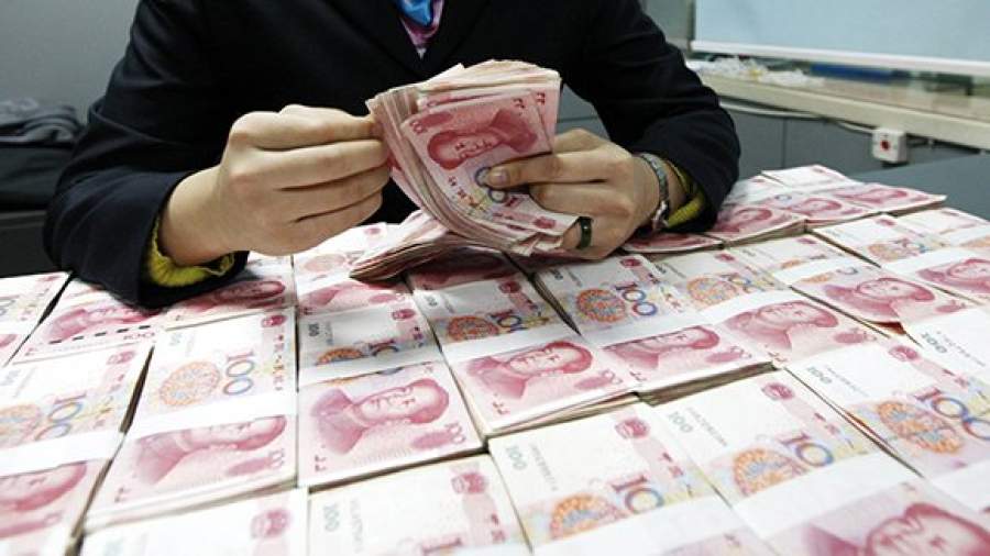 Минфин пополнит дефицитный бюджет за счет юаней