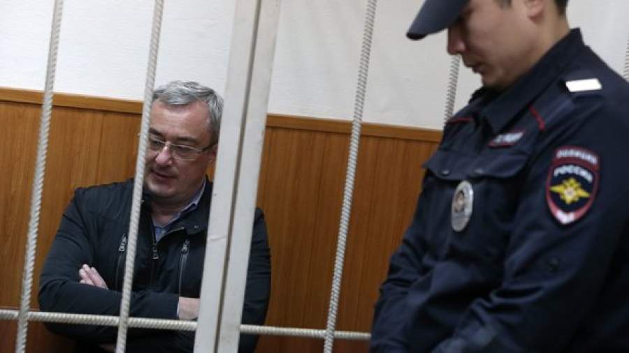 Глава Коми просится из СИЗО в московскую квартиру жены