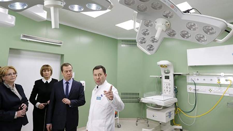 Дмитрий Медведев попросил губернаторов «ускориться»
