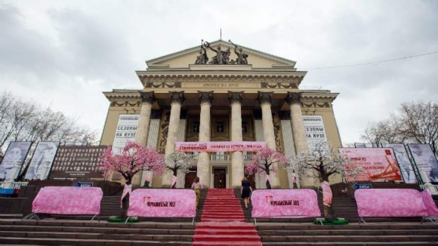В седьмой десяток «Современник» вступил с молодой труппой