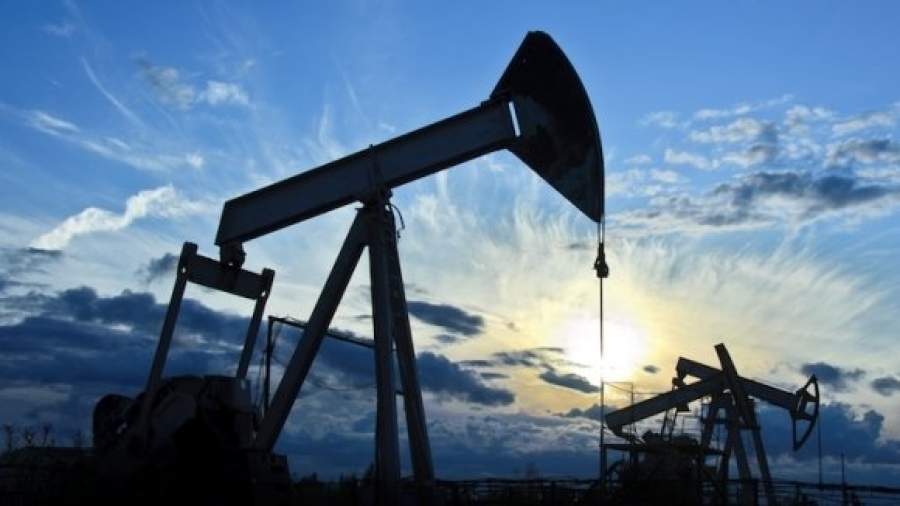 Нефть может упасть до $25 за баррель к концу года
