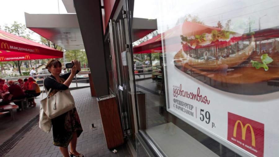 McDonald's борется с падением выручки в России увеличением рекламы