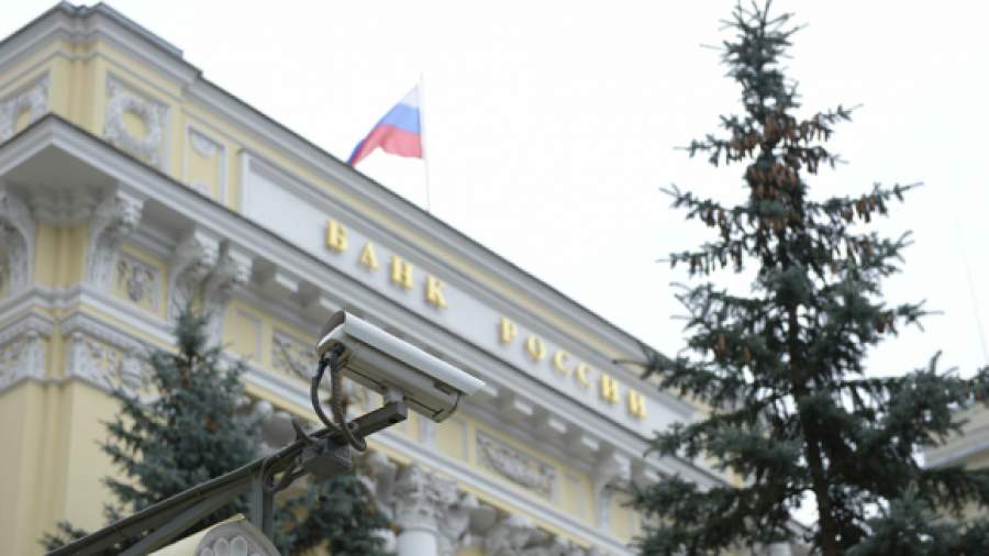 Решение об отзыве банковской лицензии хотят отдать суду