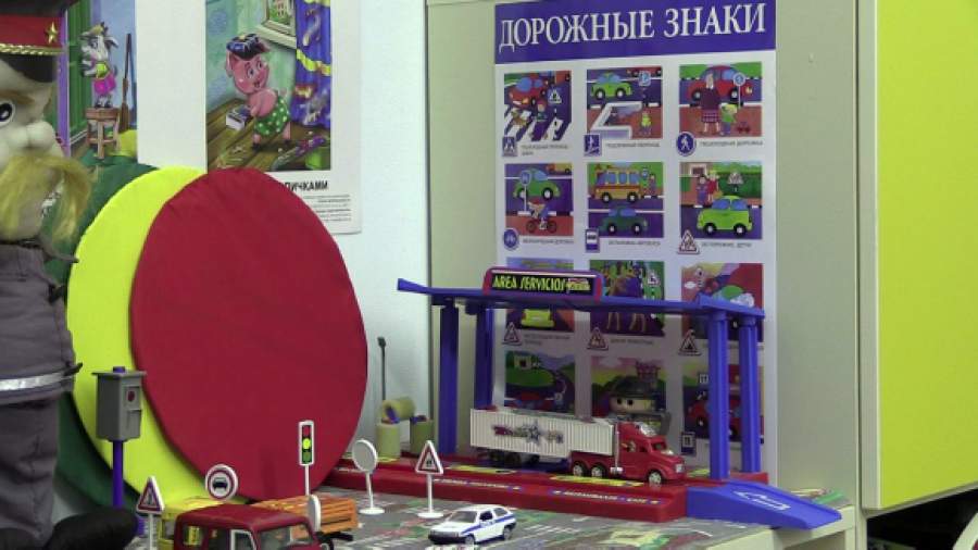 Школьников хотят обязать сдавать зачет по правилам дорожного движения