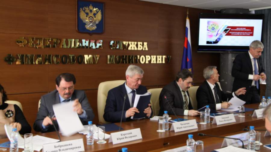 Росфинмониторинг вводит банковские санкции против 41 страны