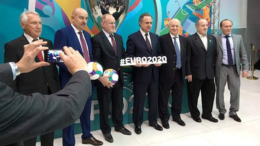 Санкт-Петербург представил логотип к Евро-2020