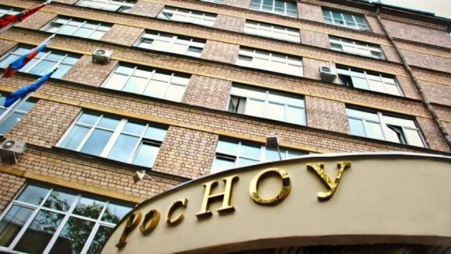 Частным вузам придется скупать недвижимость
