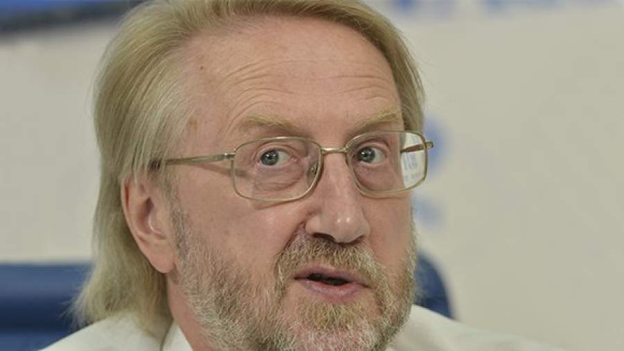 «Надо в десятки раз увеличить финансирование профилактики ВИЧ»