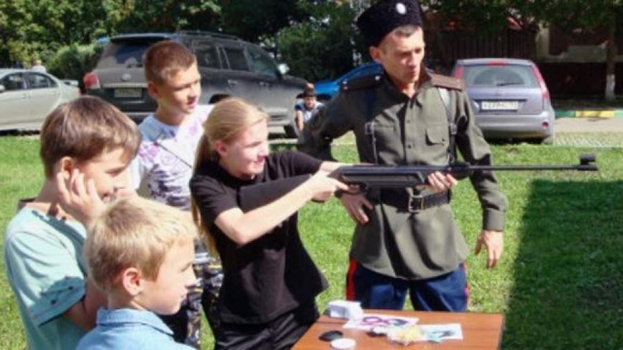 Казаки обучат фитнесу посетителей московских парков