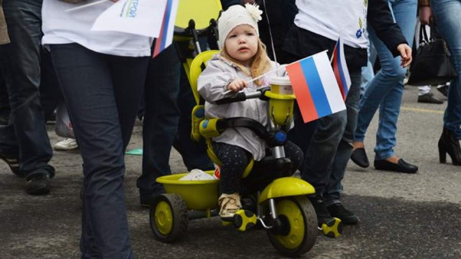 Большинство граждан считают Россию великой державой