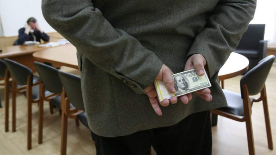 Министров предлагают увольнять за фиктивную борьбу с коррупцией