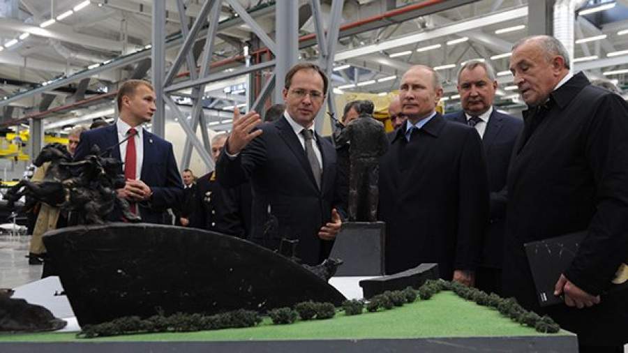 Путину показали оружие будущего