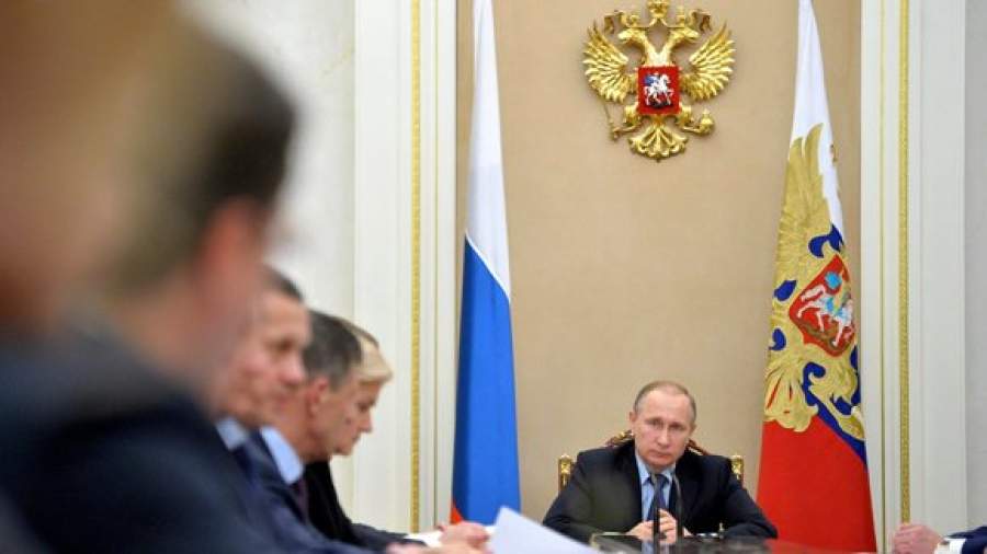Путин распорядился возобновить поставки угля из РФ на Украину