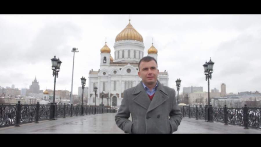 Поющий таджик пишет новую песню к инаугурации Путина