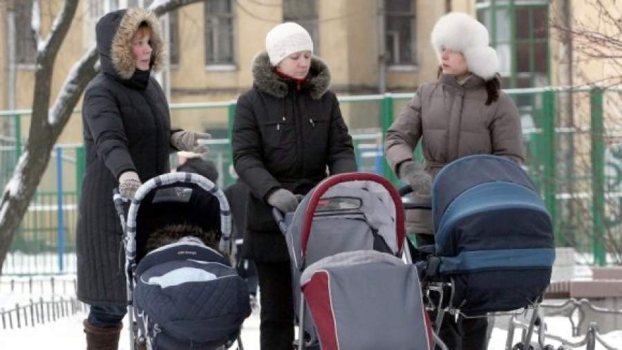 Столичные мамы будут зарабатывать 40 тыс. рублей