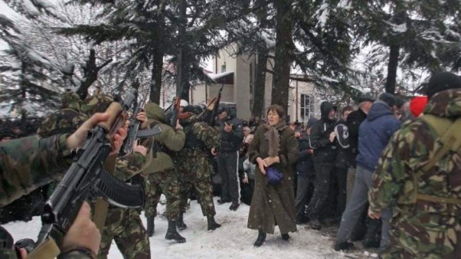 В Цхинвале началась стрельба. Пока в воздух