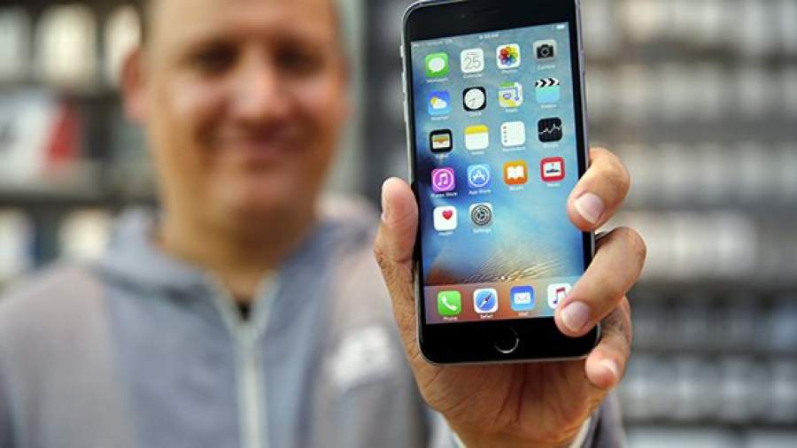 iPhone станет платежным инструментом в конце 2016 года