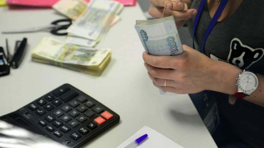 Работодатели проиндексируют зарплаты ниже инфляции