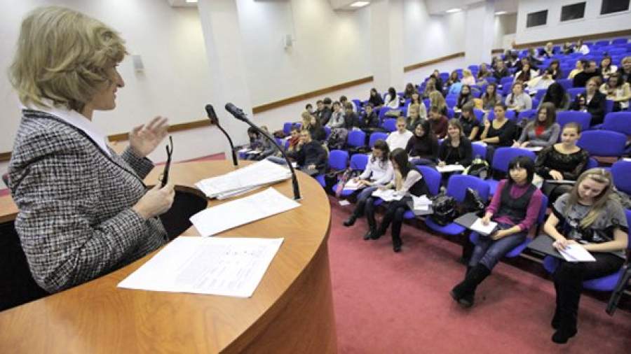 Две трети студентов сомневаются в профессионализме преподавателей