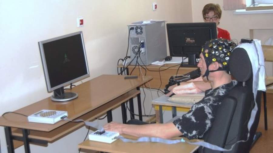 Постинсультные больные получат экзоскелет, управляемый силой мысли