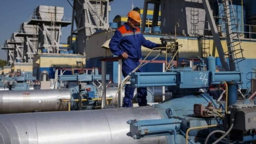 Украина начала платить за российский газ