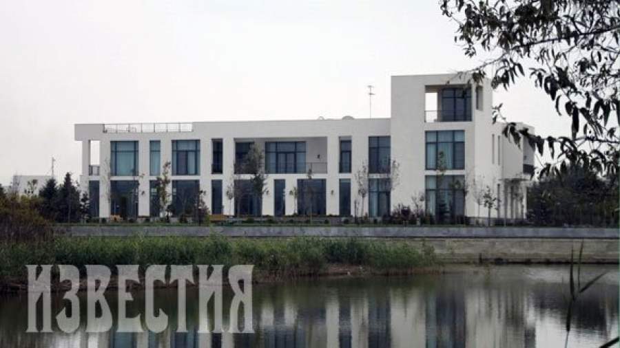 «Дача Сердюкова» попала под арест
