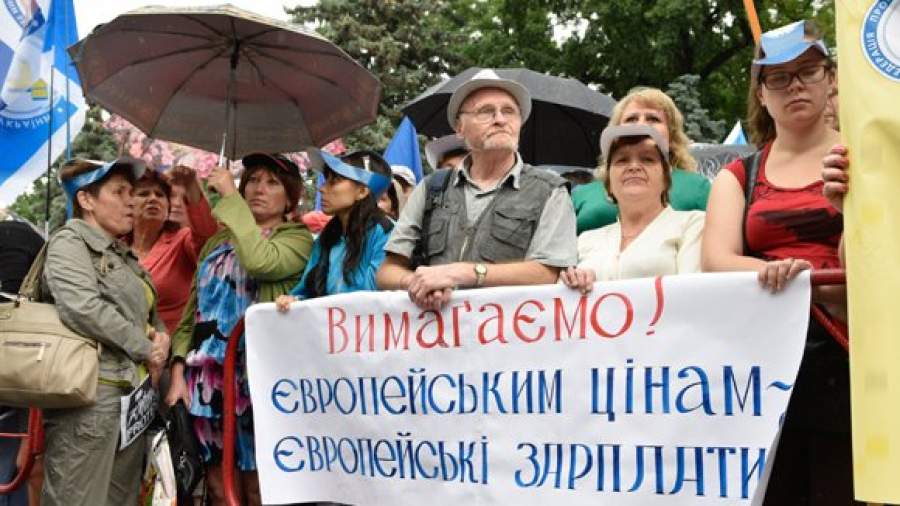 Украина вышла на улицы