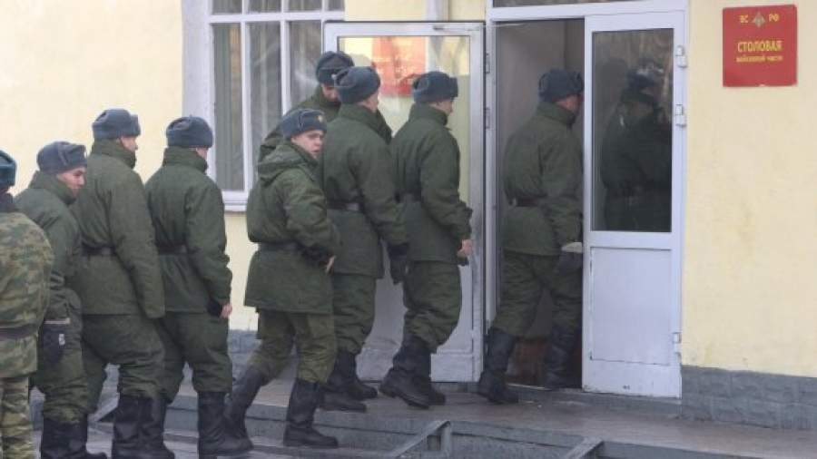 Минобороны будет выдавать еду военнослужащим по отпечаткам пальцев