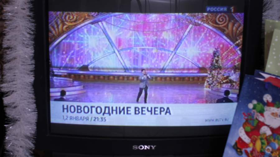 На новогодних каникулах россияне не расставались с телевизором