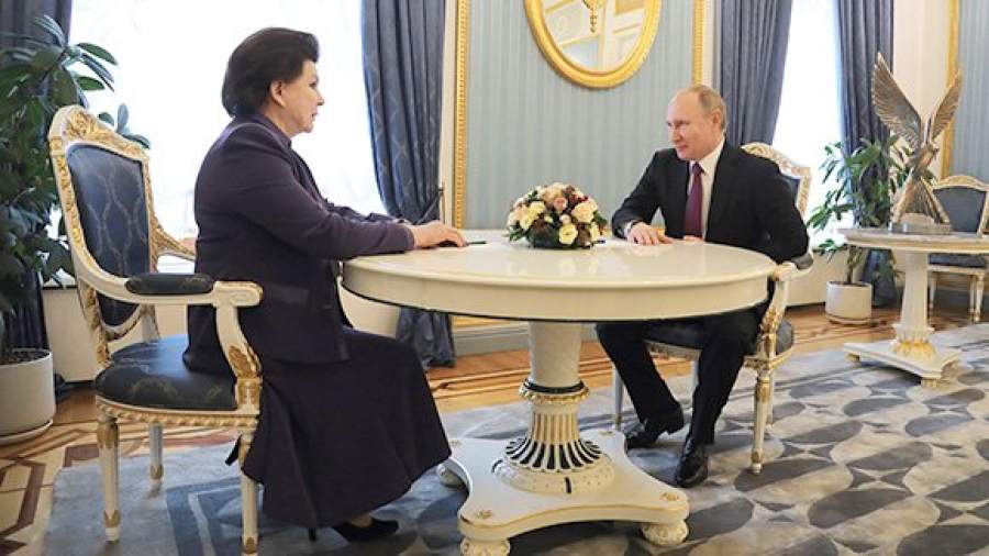 Владимир Путин поздравил Валентину Терешкову «Чайками над Волгой»