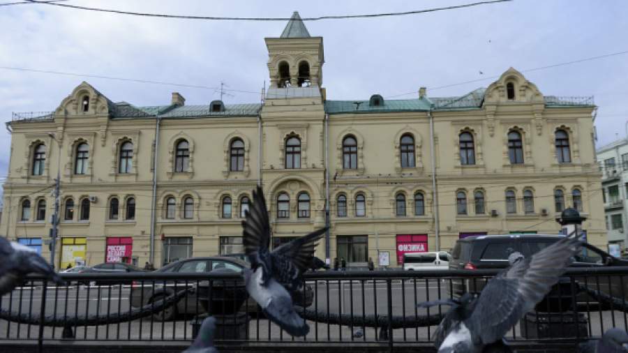 Минкультуры возьмет под контроль 25 тыс. памятников в регионах