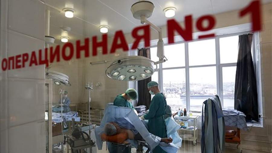 Больницам Крыма разрешат работать без лицензии до осени 2017 года