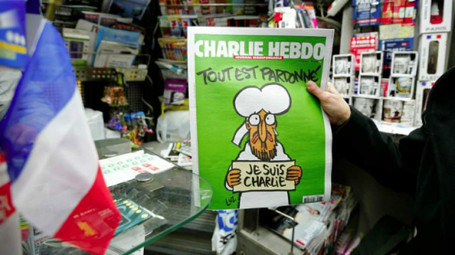 Власти Франции открестились от карикатур Charlie Hebdo